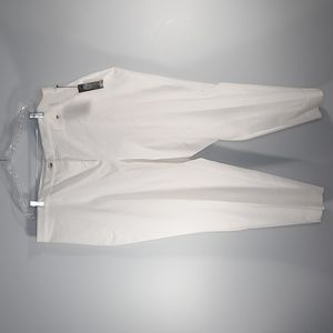 NWT VINCE CAMUTO WHITE STRAIGHT  LEG SZ 24W
